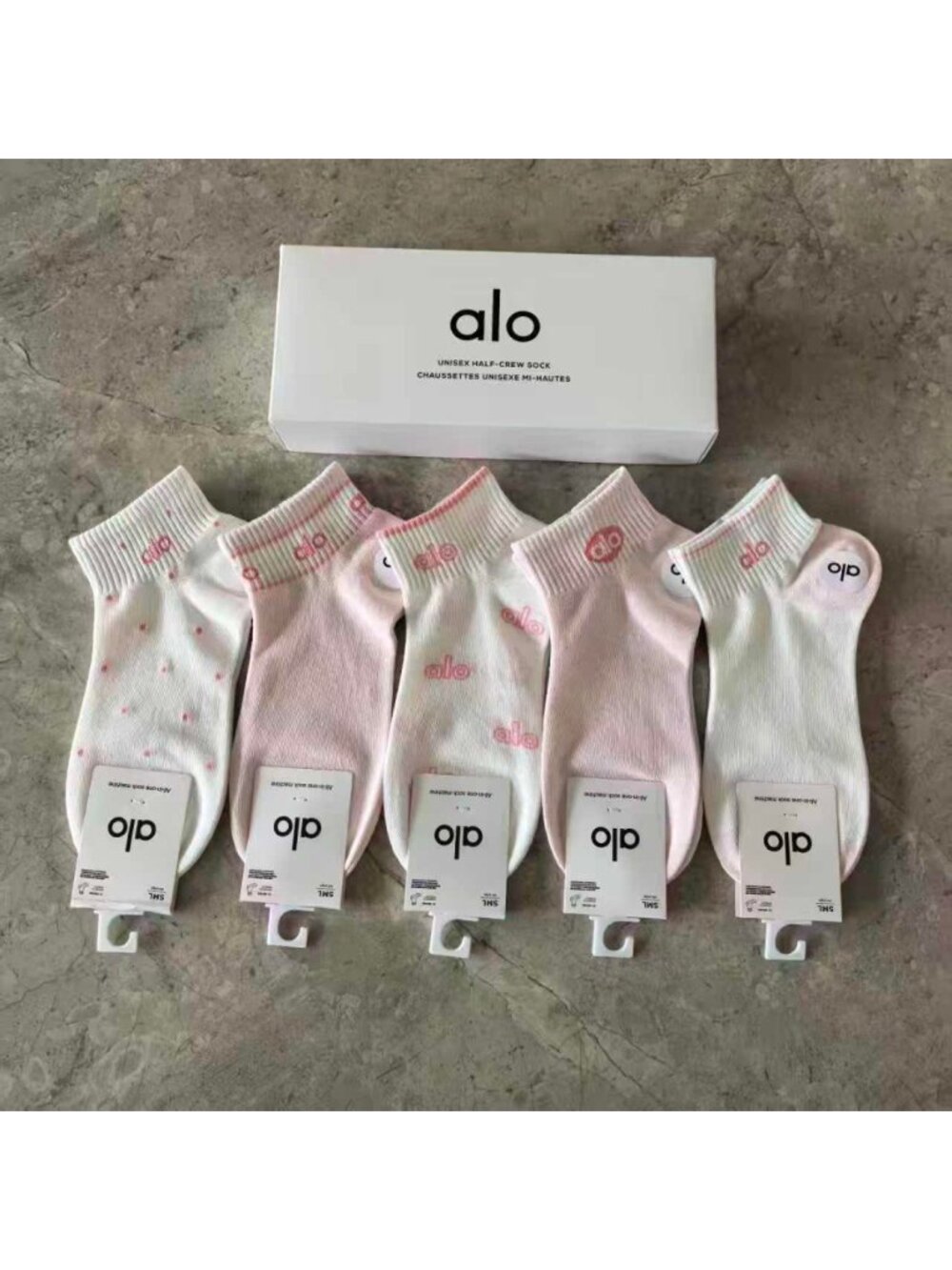 A41- ALO Yoga Women's Pink & White Ankle Socks 5-Pair Box Set - NWT